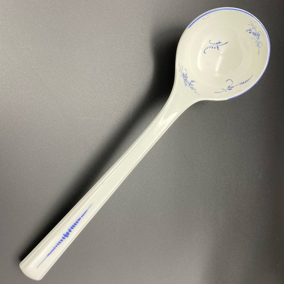 Villeroy & Boch Other - Villeroy & Boch Ceramic White & Blue Flower Ladle